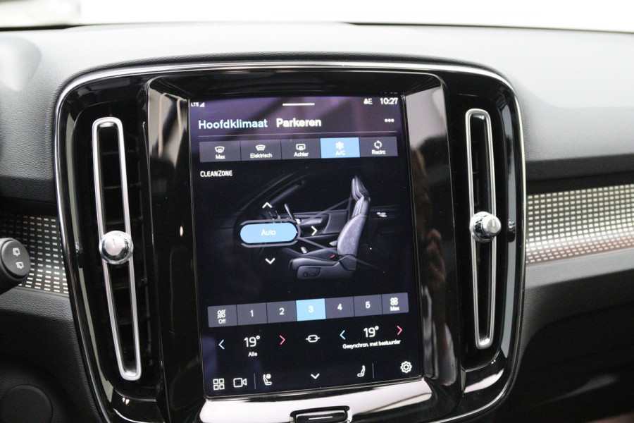 Volvo XC40 Recharge P8 AWD 408 PK R-Design, Panoramadak, Winterpakket, H/K Sound, 360 Camera