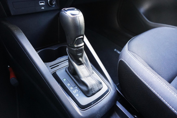 Škoda Fabia Combi 1.0 TSI Ambition Automaat/Navigatie/Nette Auto/ Goed onderhouden!