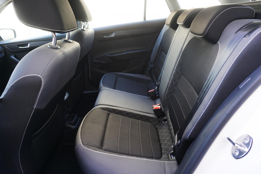 Škoda Fabia Combi 1.0 TSI Ambition Automaat/Navigatie/Nette Auto/ Goed onderhouden!