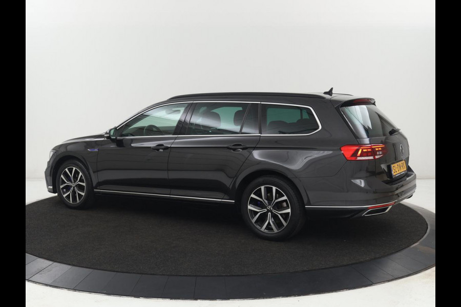 Volkswagen Passat 1.4 TSI PHEV GTE | SOH 94% | Stoelverwarming | Massage | Camera | Adaptive cruise | Matrix LED | Carplay | Navigatie | parkeerhulp | Climate control | Plug In