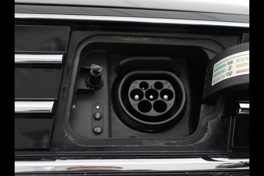 Volkswagen Passat 1.4 TSI PHEV GTE | SOH 94% | Stoelverwarming | Massage | Camera | Adaptive cruise | Matrix LED | Carplay | Navigatie | parkeerhulp | Climate control | Plug In