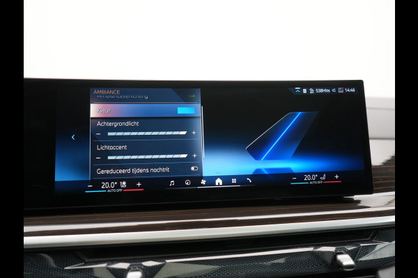BMW X5 xDrive50e M Sport PHEV 490pk Dealer O.H. | Panodak Sky Lounge | Luchtvering | Head Up | 360 Camera | Harman / Kardon | Nappa Lederen Comfortstoelen Memory & Verwarmd | Carbon Schwarz | Apple Carplay | Keyless | Blis | 22"L.M | Plug In Hybrid |