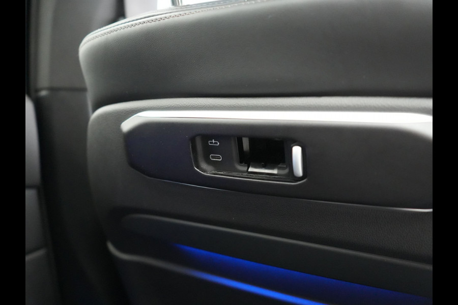 BMW X5 xDrive50e M Sport PHEV 490pk Dealer O.H. | Panodak Sky Lounge | Luchtvering | Head Up | 360 Camera | Harman / Kardon | Nappa Lederen Comfortstoelen Memory & Verwarmd | Carbon Schwarz | Apple Carplay | Keyless | Blis | 22"L.M | Plug In Hybrid |