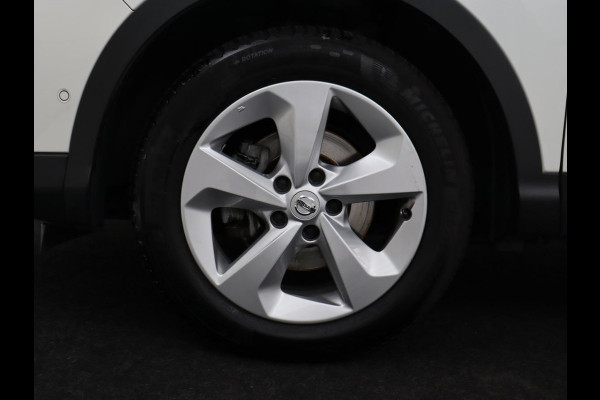 Nissan QASHQAI 1.3 DIG-T Business Edition | Panoramadak | Stoelverwarming | Trekhaak | Adaptive cruise | Leder | 360 Camera | Carplay | Keyless | Navigatie | Full LED | Side Assist | Elektrische stoelen