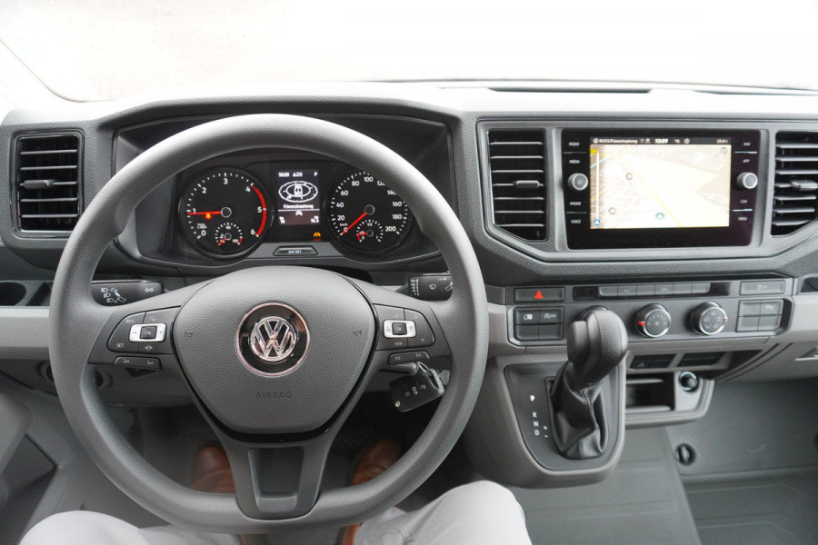 Volkswagen Crafter 35 2.0 TDI 141 PK L3H3 Automaat Nr. V042 | Airco | Cruise | Navi | Betimmering