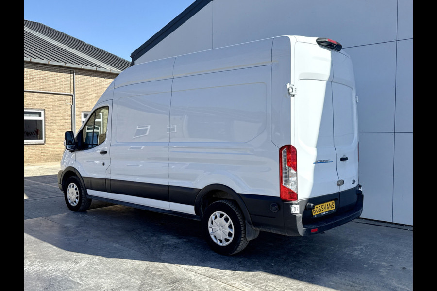 Ford E-Transit 68kWh 184PK L3H3 317km WLTP 96,3% (SOH) BEV Snelladen Camera Cruise control Climate control Carplay Navigatie Laadkabel Parkeersensoren
