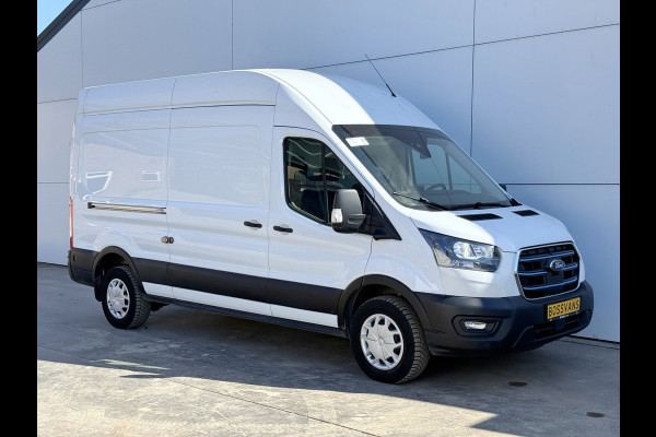 Ford E-Transit 68kWh 184PK L3H3 317km WLTP 96,3% (SOH) BEV Snelladen Camera Cruise control Climate control Carplay Navigatie Laadkabel Parkeersensoren