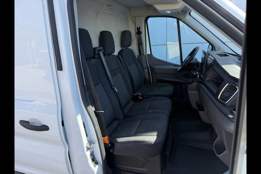 Ford E-Transit 68kWh 184PK L3H3 317km WLTP 96,3% (SOH) BEV Snelladen Camera Cruise control Climate control Carplay Navigatie Laadkabel Parkeersensoren