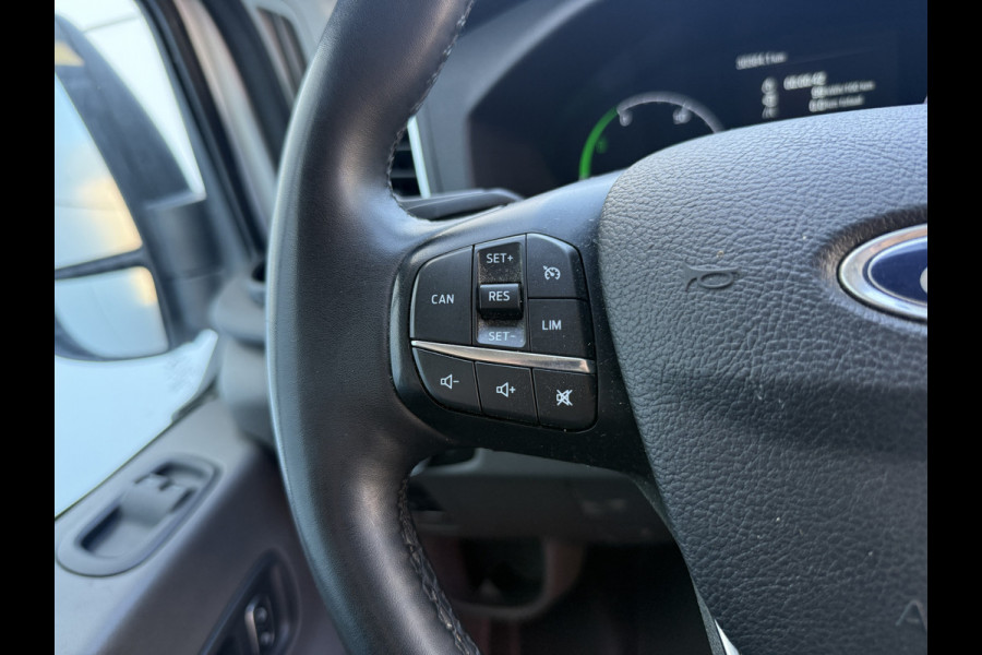 Ford E-Transit 68kWh 184PK L3H3 317km WLTP 96,3% (SOH) BEV Snelladen Camera Cruise control Climate control Carplay Navigatie Laadkabel Parkeersensoren