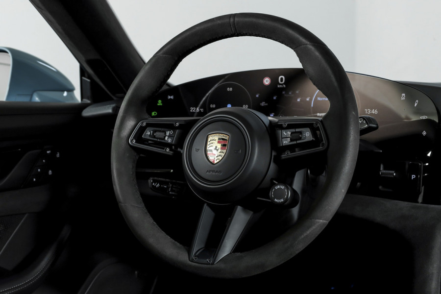 Porsche Taycan Sport Turismo GTS 93 kWh | SOH 95% | Sport Chrono | Pano | Luchtvering | Bose | ACC | 360 Camera | Stoel-+Stuuverw. | RS Spyder velgen 21" |