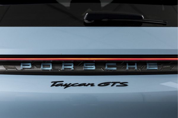 Porsche Taycan Sport Turismo GTS 93 kWh | SOH 95% | Sport Chrono | Pano | Luchtvering | Bose | ACC | 360 Camera | Stoel-+Stuuverw. | RS Spyder velgen 21" |