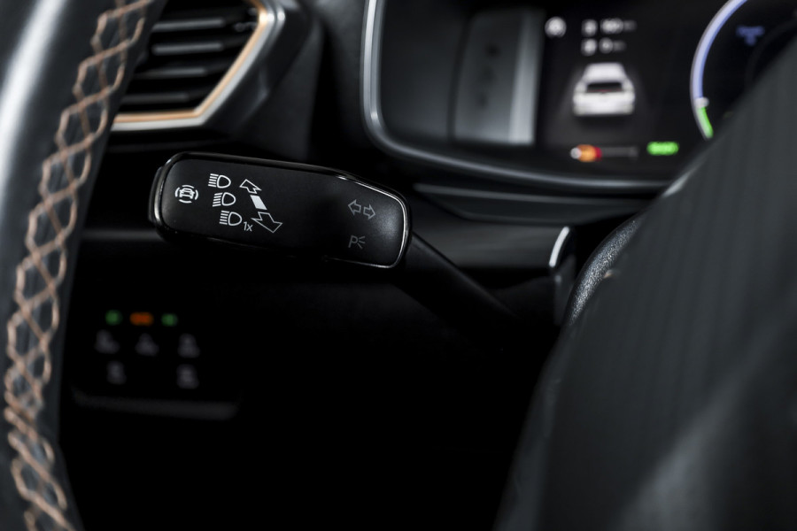 CUPRA Formentor 1.4 e-Hybrid Performance | Dig. Cockpit | Adapt. Cruise | Stoel-+Stuurverw. | PDC | Camera | NAV+App. Connect |  LED | LM 19" |