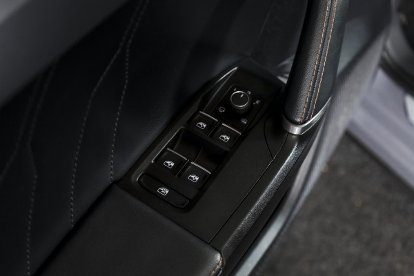 CUPRA Formentor 1.4 e-Hybrid Performance | Dig. Cockpit | Adapt. Cruise | Stoel-+Stuurverw. | PDC | Camera | NAV+App. Connect |  LED | LM 19" |