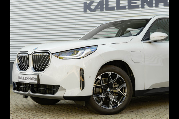 BMW X3 30e xDrive - Trekhaak - Active Cruise - Head-up - 360° Camera