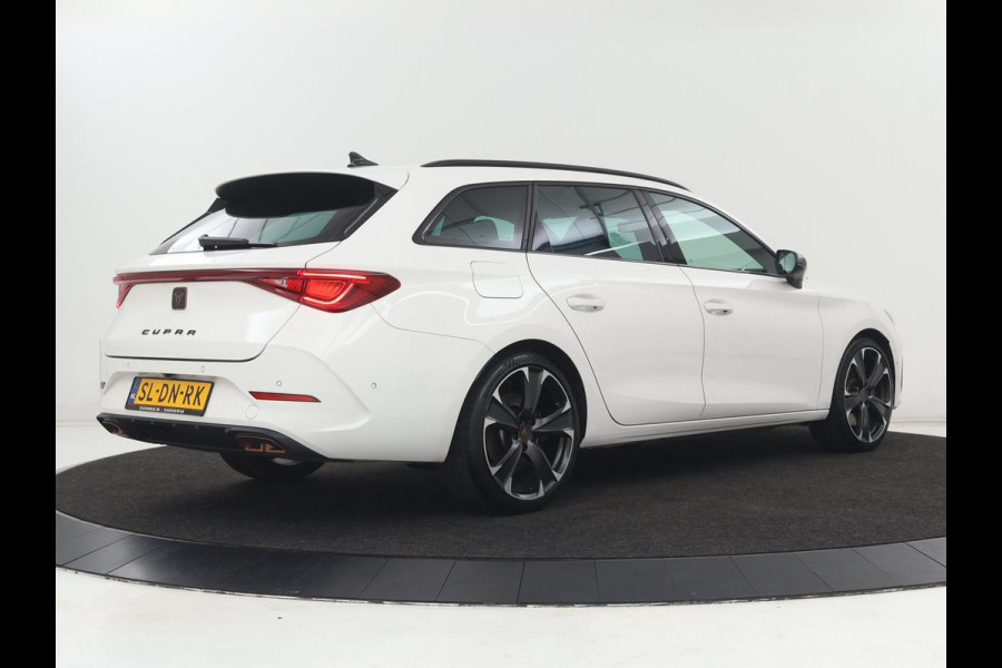 CUPRA Leon 1.4 eHybrid VZ | SOH 90,7% | 245pk | Stoelverwarming | Adaptive cruise | Camera | Carplay | Navigatie | Sfeerverlichting | Full LED | Sportstoelen | Keyless | PHEV | Plug In