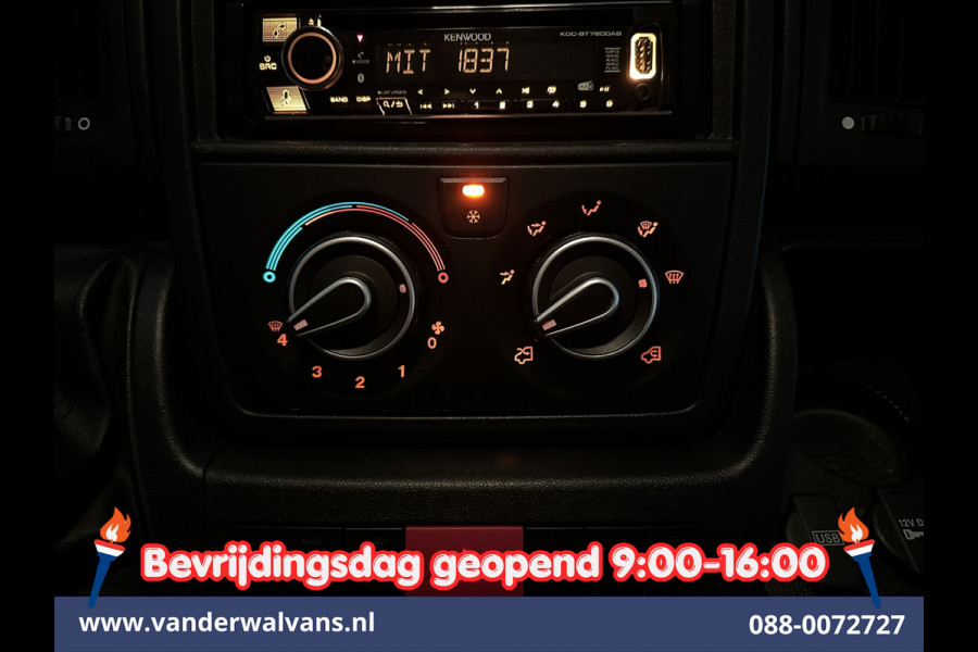Opel Movano 2.2D 141pk Bakwagen Laadklep Euro6 Airco | Camera | Cruisecontrol | 1046kg Laadvermogen Bijrijdersbank