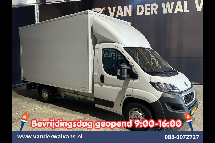 Peugeot Boxer 2.2 BlueHDi 141pk Bakwagen 428cm Lang Laadklep Euro6 Airco | Camera | 1085kg laadvermogen Bijrijdersbank