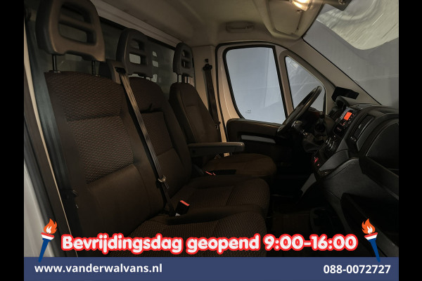 Peugeot Boxer 2.2 BlueHDi 141pk Bakwagen 428cm Lang Laadklep Euro6 Airco | Camera | 1085kg laadvermogen Bijrijdersbank