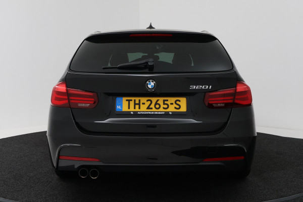 BMW 3 Serie Touring 320i Edition M Sport Shadow High Executive (PANORAMADAK, STOELVERWARMING, CAMERA, CRUISE CONTROL, NAVIGATIE)
