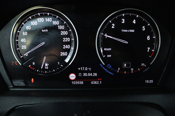 BMW 1-serie 118i Executive (STOELVERWARMING, CAMERA, NAVIGATIE, CRUISE CONTROL, PARKEERSENSOREN, DEALER ONDERHOUDEN)