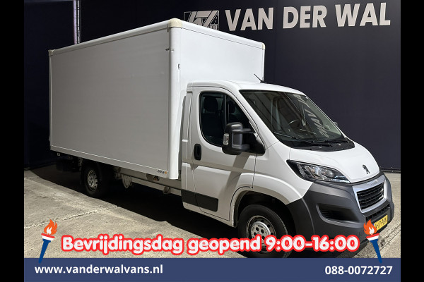 Peugeot Boxer 2.2 BlueHDi 141pk Bakwagen 436cm Lang Laadklep Euro6 Airco | Cruisecontrol | 1055kg laadvermogen Bijrijdersbank