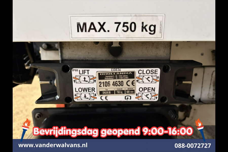 Peugeot Boxer 2.2 BlueHDi 141pk Bakwagen 436cm Lang Laadklep Euro6 Airco | Cruisecontrol | 1055kg laadvermogen Bijrijdersbank