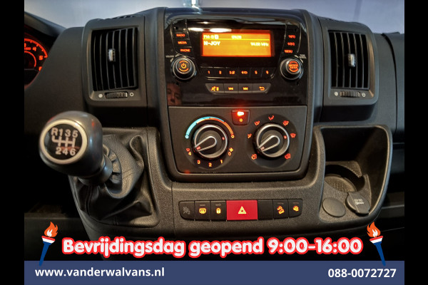 Peugeot Boxer 2.2 BlueHDi 141pk Bakwagen 436cm Lang Laadklep Euro6 Airco | Cruisecontrol | 1055kg laadvermogen Bijrijdersbank