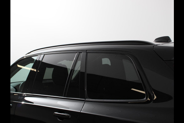 Volvo XC90 2.0 T8 Plug-in hybrid AWD Plus Dark 7 persoons Navigatie Apple Carplay/Android Auto 360 Camera Parkeersensoren Adaptive Cruise Control Full LED Stoel- en stuurverwarming Memory stoelen Climate Control Lichtmetalen velgen
