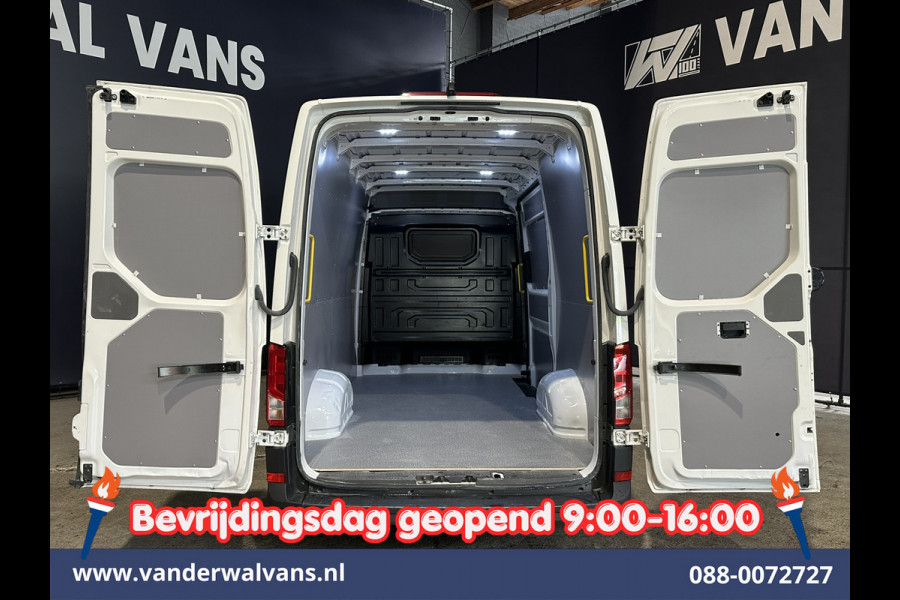 Volkswagen Crafter 2.0 TDI 140pk L3H3 L2H2 Euro6 Airco | Camera | Apple carplay | Android auto bijrijdersbank, 3000kg trekvermogen