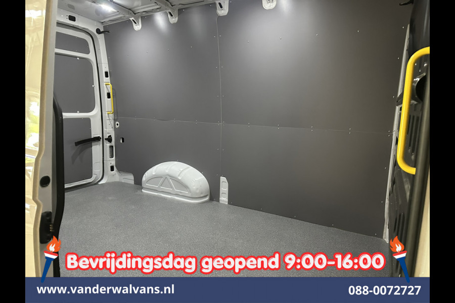 Volkswagen Crafter 2.0 TDI 140pk L3H3 L2H2 Euro6 Airco | Camera | Apple carplay | Android auto bijrijdersbank, 3000kg trekvermogen