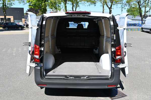 Mercedes-Benz Vito 116 CDI L3 Pro MBUX met Navigatie, Winterpakket, Etc.