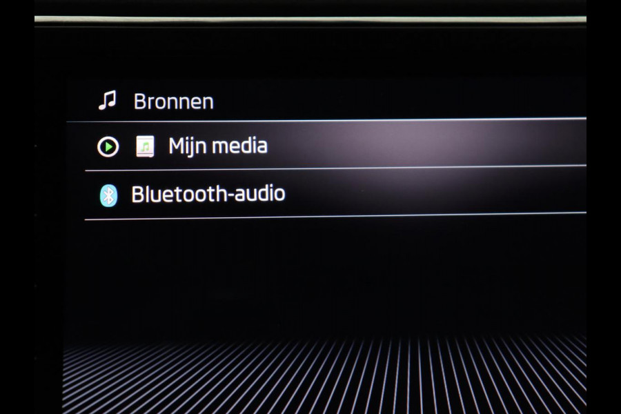 Škoda Superb 1.4 TSI iV Business Edition | SOH 90,7% | Stoelverwarming | Virtual Cockpit | Adaptive cruise | Camera | Carplay | Navigatie | Full LED | Parkeerhulp | PHEV | Plug In