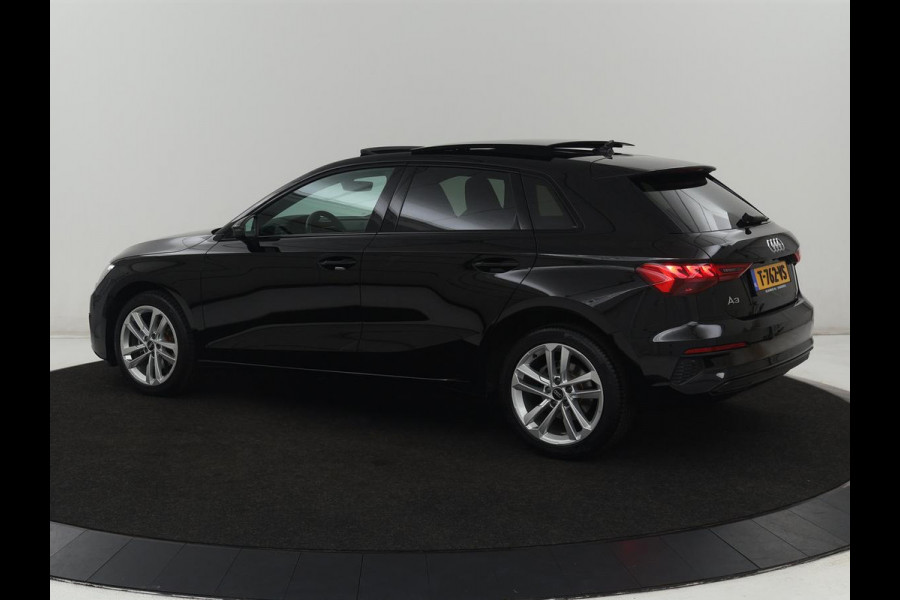 Audi A3 30 TFSI Advanced edition | Panoramadak | Stoelverwarming | Camera | Carplay | Sportstoelen | Navigatie | Full LED | Virtual Cockpit | Getint glas | Climate control | Parkeerhulp | Cruise control