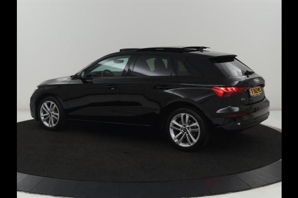 Audi A3 30 TFSI Advanced edition | Panoramadak | Stoelverwarming | Camera | Carplay | Sportstoelen | Navigatie | Full LED | Virtual Cockpit | Getint glas | Climate control | Parkeerhulp | Cruise control