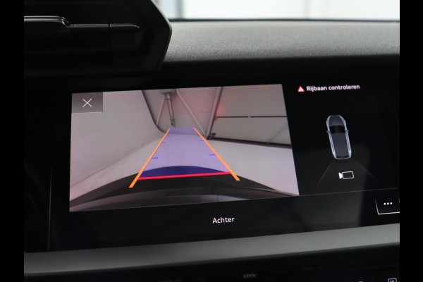 Audi A3 30 TFSI Advanced edition | Panoramadak | Stoelverwarming | Camera | Carplay | Sportstoelen | Navigatie | Full LED | Virtual Cockpit | Getint glas | Climate control | Parkeerhulp | Cruise control