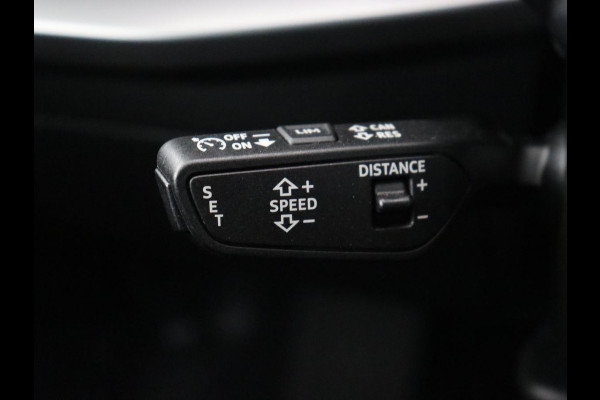 Audi A3 30 TFSI Advanced edition | Panoramadak | Stoelverwarming | Camera | Carplay | Sportstoelen | Navigatie | Full LED | Virtual Cockpit | Getint glas | Climate control | Parkeerhulp | Cruise control