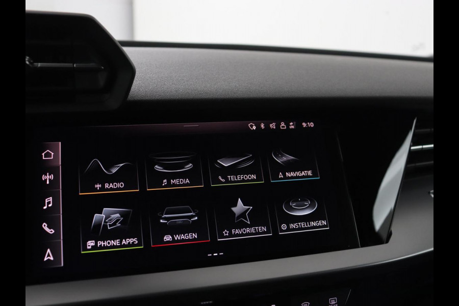 Audi A3 30 TFSI Advanced edition | Panoramadak | Stoelverwarming | Camera | Carplay | Sportstoelen | Navigatie | Full LED | Virtual Cockpit | Getint glas | Climate control | Parkeerhulp | Cruise control