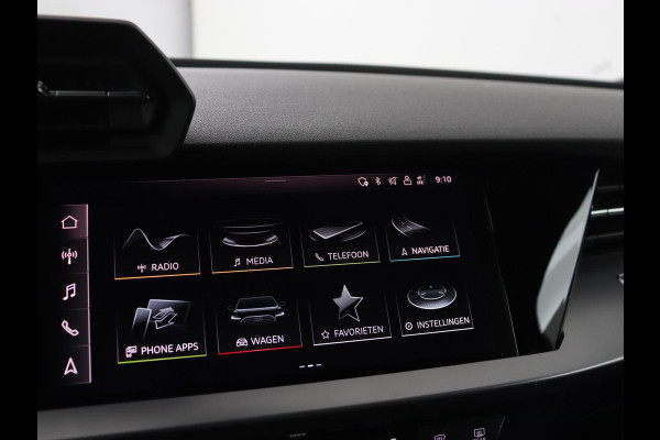 Audi A3 30 TFSI Advanced edition | Panoramadak | Stoelverwarming | Camera | Carplay | Sportstoelen | Navigatie | Full LED | Virtual Cockpit | Getint glas | Climate control | Parkeerhulp | Cruise control