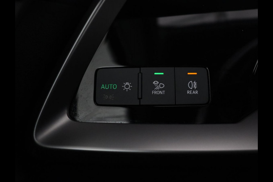 Audi A3 30 TFSI Advanced edition | Panoramadak | Stoelverwarming | Camera | Carplay | Sportstoelen | Navigatie | Full LED | Virtual Cockpit | Getint glas | Climate control | Parkeerhulp | Cruise control