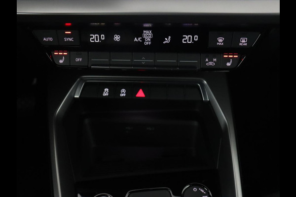 Audi A3 30 TFSI Advanced edition | Panoramadak | Stoelverwarming | Camera | Carplay | Sportstoelen | Navigatie | Full LED | Virtual Cockpit | Getint glas | Climate control | Parkeerhulp | Cruise control
