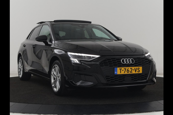 Audi A3 30 TFSI Advanced edition | Panoramadak | Stoelverwarming | Camera | Carplay | Sportstoelen | Navigatie | Full LED | Virtual Cockpit | Getint glas | Climate control | Parkeerhulp | Cruise control