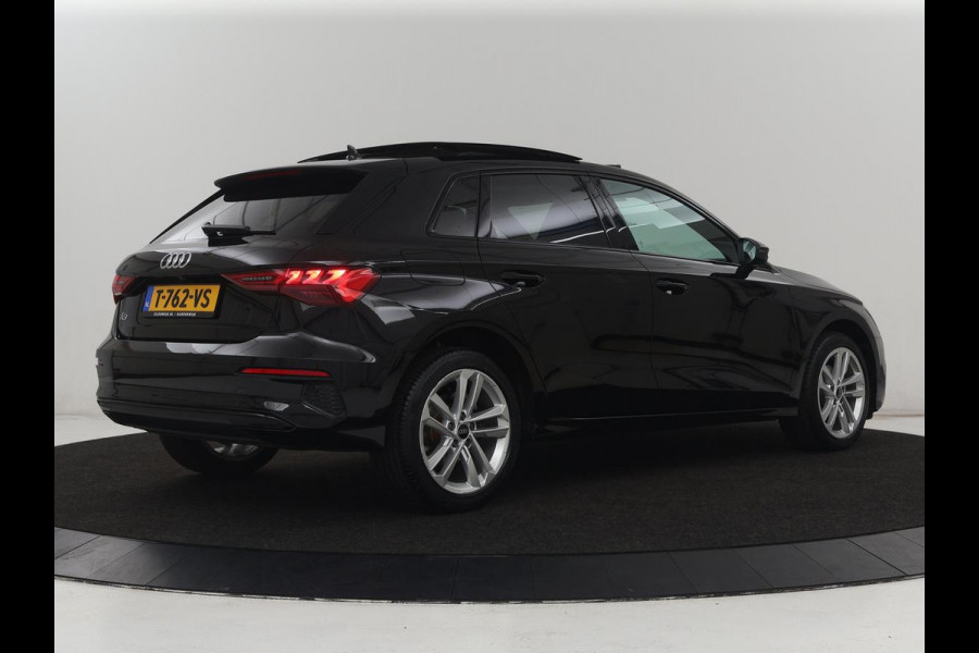 Audi A3 30 TFSI Advanced edition | Panoramadak | Stoelverwarming | Camera | Carplay | Sportstoelen | Navigatie | Full LED | Virtual Cockpit | Getint glas | Climate control | Parkeerhulp | Cruise control
