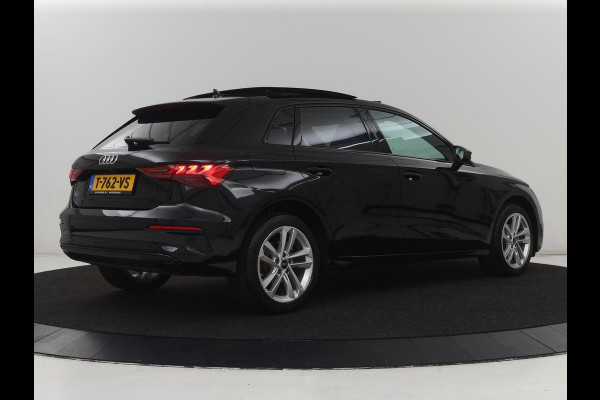 Audi A3 30 TFSI Advanced edition | Panoramadak | Stoelverwarming | Camera | Carplay | Sportstoelen | Navigatie | Full LED | Virtual Cockpit | Getint glas | Climate control | Parkeerhulp | Cruise control