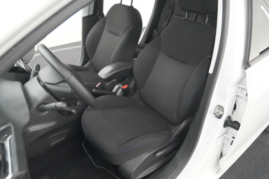 Peugeot 208 PureTech 82 Signature | Parkeersensoren | Apple Carplay | Navigatie