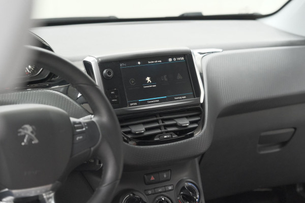 Peugeot 208 PureTech 82 Signature | Parkeersensoren | Apple Carplay | Navigatie