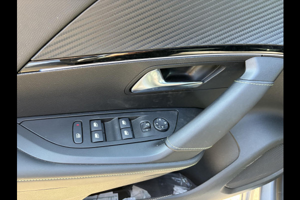 Peugeot e-2008 GT WARMTEPOMP| SOH 96% | ACHTERUITRIJCAMERA| RIJSTROOK-ASSISTENT| APPLE CARPLAY/ ANDROID AUTO| FABRIEKSGARANTIE PEUGEOT TOT 01-2027| 19.440KM!|