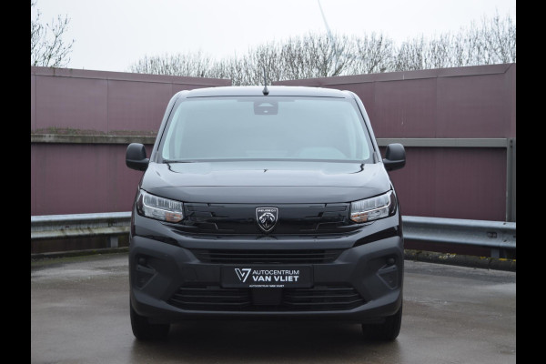 Peugeot e-Partner L2 50 kWh 0% rente | tot 8 jaar garantie | camera | Apple Carplay | laadruimtebetimmering | Comfort stoel | Eco LED koplampen | rijklaarprijs