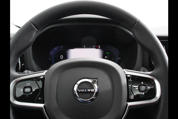 Volvo XC60 2.0 T6 Plug-in hybrid AWD Plus Bright Full LED Adaptive Cruise Control + Pilot Assist Parkeersensoren V&A+ camera Panaroma dak