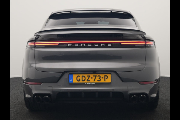 Porsche Cayenne Coupé 3.0 E-Hybrid PHEV | MY 2024 Facelift | | Trekhaak Af Fabriek | Panodak | Luchtvering | Sportuitlaat | PDLS+ | Sport Chrono | InnoDrive Adaptive Cruise | SportDesign | Head up | Soft Close | 22"L.M | 360 Camera | Plug In Hybrid
