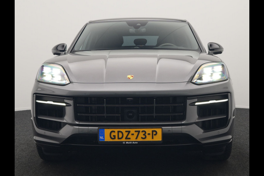 Porsche Cayenne Coupé 3.0 E-Hybrid PHEV | MY 2024 Facelift | | Trekhaak Af Fabriek | Panodak | Luchtvering | Sportuitlaat | PDLS+ | Sport Chrono | InnoDrive Adaptive Cruise | SportDesign | Head up | Soft Close | 22"L.M | 360 Camera | Plug In Hybrid